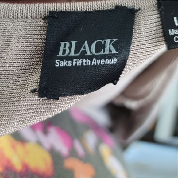 BLACK SAKS FIFTH AVENUE  - Picture 8 of 10